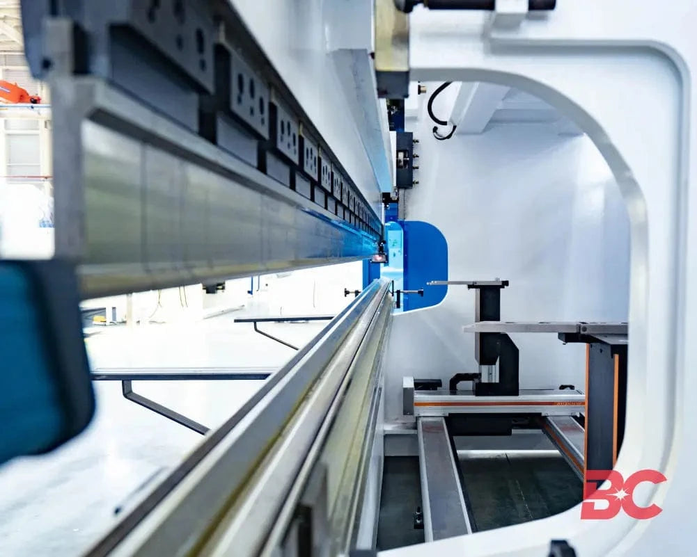 BESCUTTER K Series Press Brake 40 Ton 5.25' FT Delem-DA66T