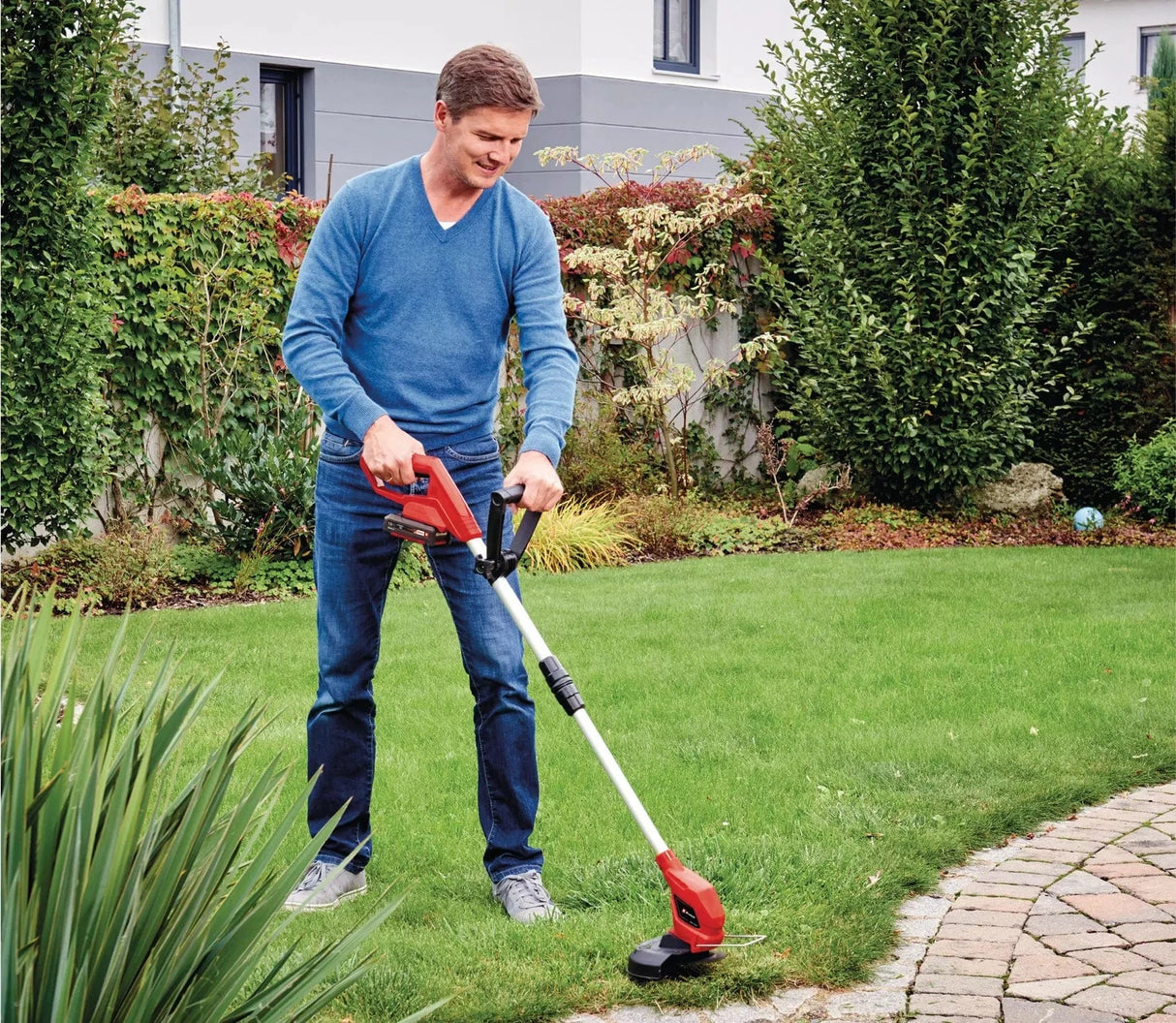 Einhell 18V 10” Cordless Telescopic Stringless Blade Trimmer w/ Free 2.5Ah Battery Starter Kit