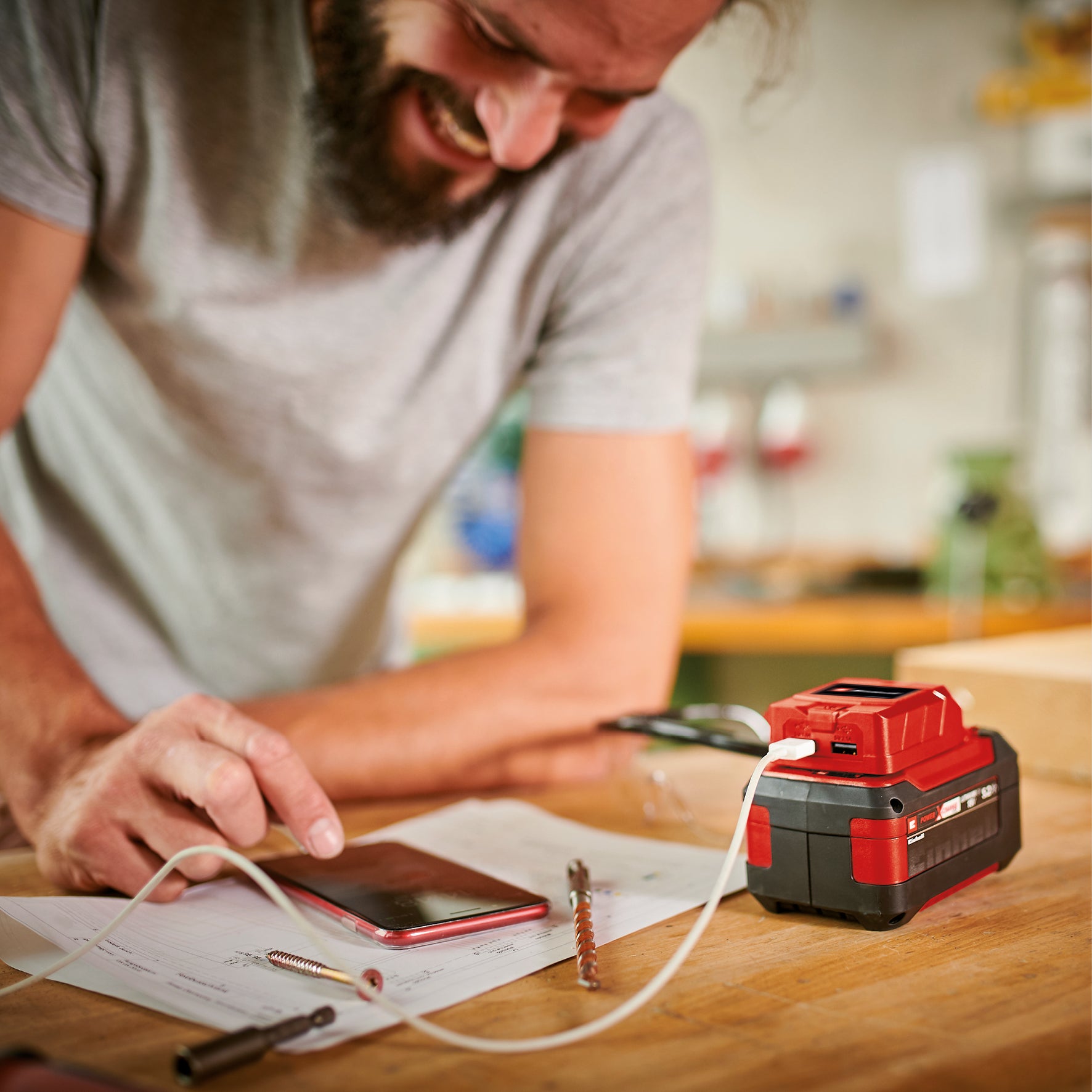 Battery adaptor for online cordless tools